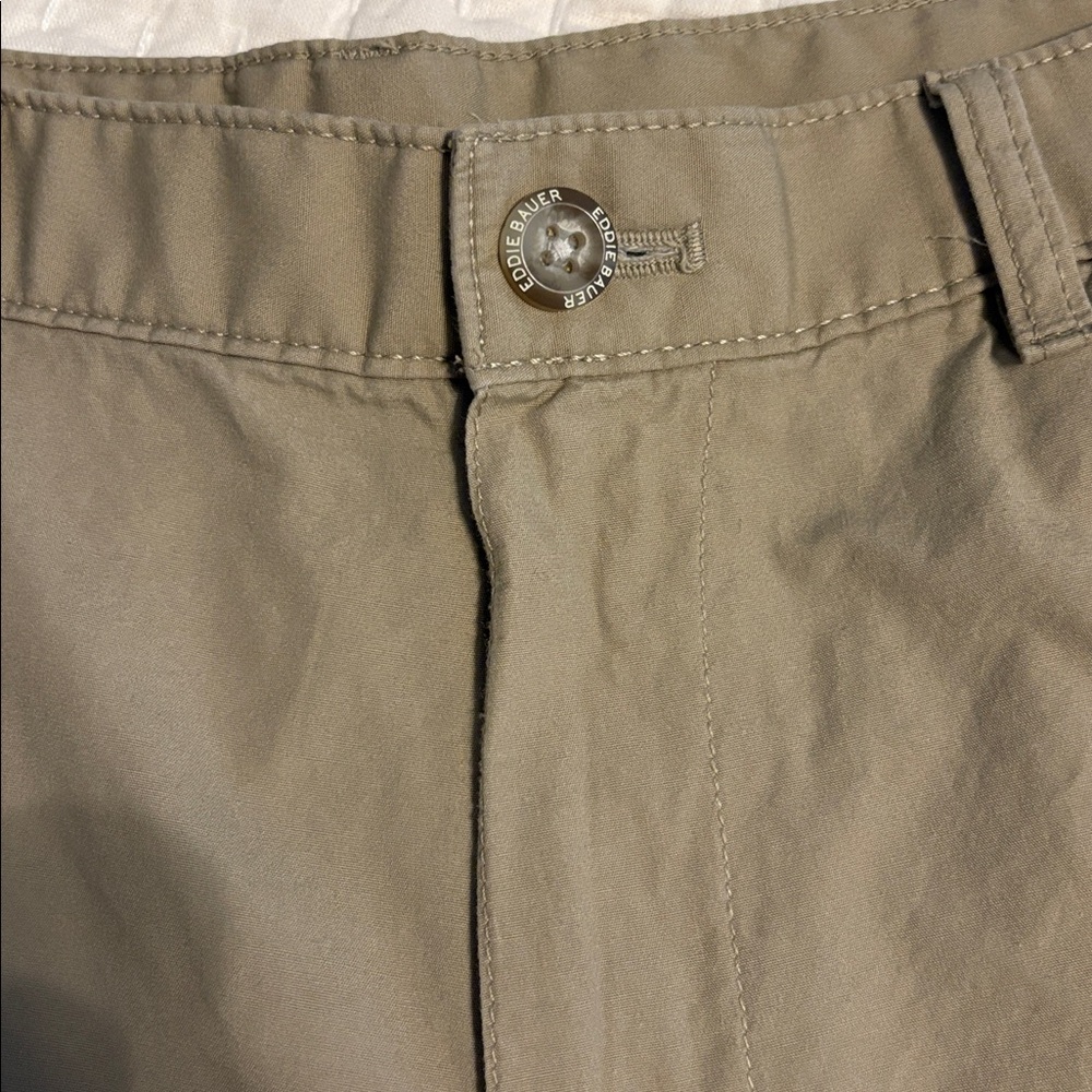 Eddie Bauer Men's Khaki Flat Front Shorts - Picture 2 of 10